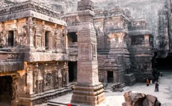 Ellora Caves (Verul Leni) A 2025 Guide to India’s Monolithic Masterpiece